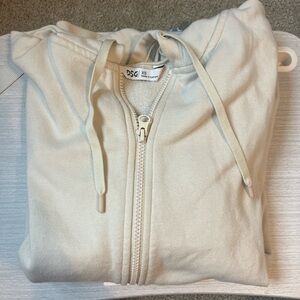 Dicks sporting goods cream and white zip up hoodie